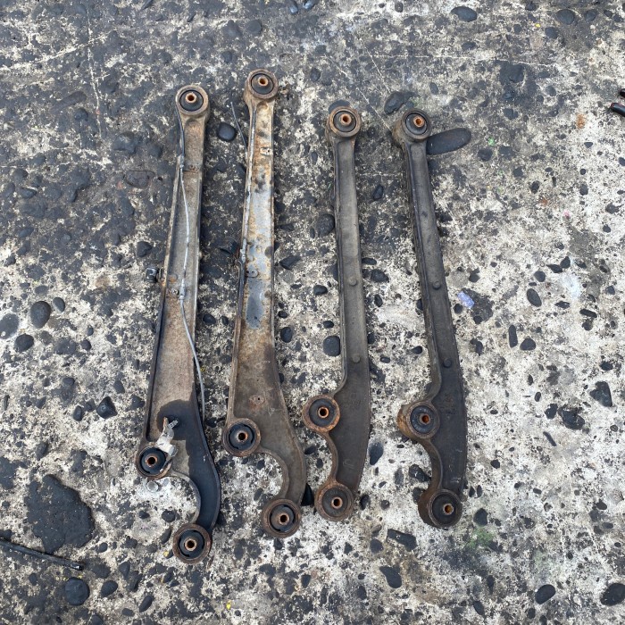 {Second} Link Arm Depan dan Belakang Jimny Katana Berkualitas