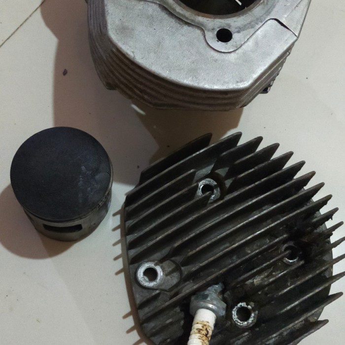 {Bekas} Blok vespa corsa Overbos dan silinder head Murah