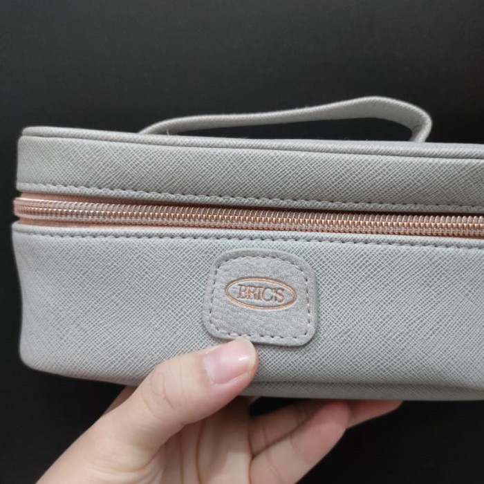 Terbaru Amenity Kit Brics (Grey) By Qatar Airlines Promo Terlaris