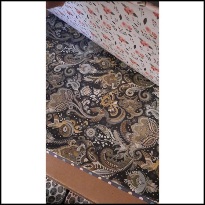 

TERMURAH BUNGKUS KADO + BOX KADO + KERTAS KADO + KARTU UCAPAN