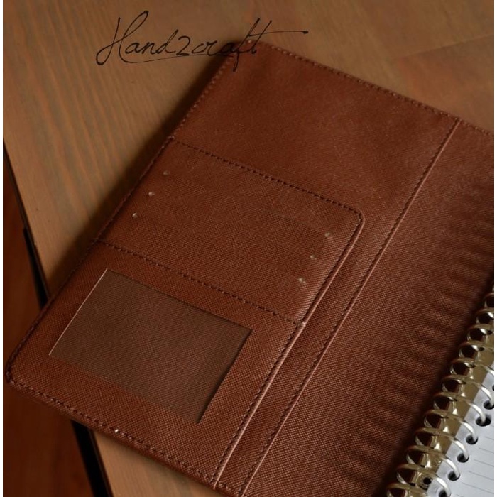 

Binder A5 Kulit Custom Nama Dan Logo Murah