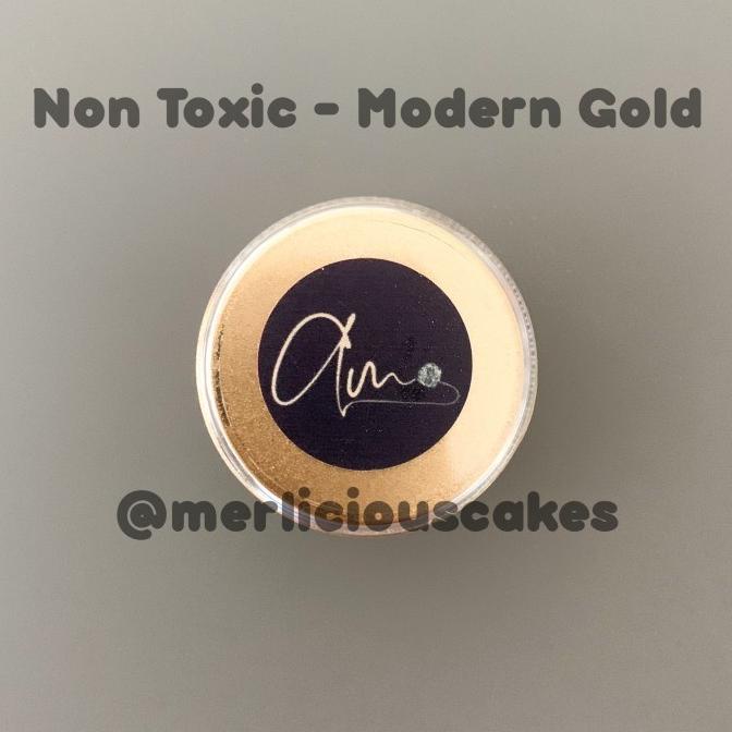 

Laris 10 Gram 18K Modern Gold Lustre Dust Cakes by Angela Morrison