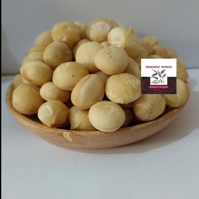 

Kacang - Macadamia Nut Roasted 250Gram Kacang Macadamia Panggang