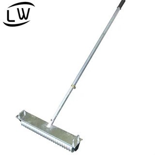 

FLOOR EMBOSER / ALAT PENGGARIS JALAN BETON EMBOSSING 18 GERIGI 50 CM -ls01