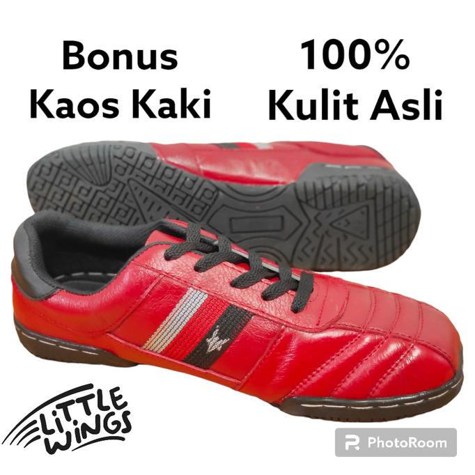 Sepatu Futsal Kulit Asli Pria