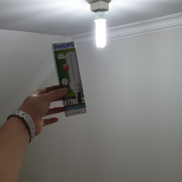 Philips Essential 23W Batang Essensial 3U 23 W Watt 23Watt Bergaransi Best