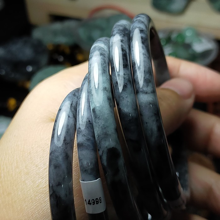 ✨Sale Bangle / Gelang Black Ink Jadeite Jade /Giok Hitam /Mo Cui Sertifikat Terbatas