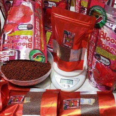 New - Pelet Hikari Blood Red Parrot size Mini dan size Medium