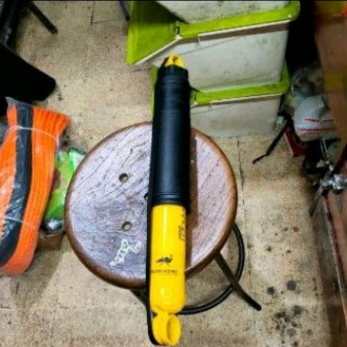 [New Ori] Shockbreaker Depan Belakang Old Man Emu Sport Jeep Cherokee Country Diskon