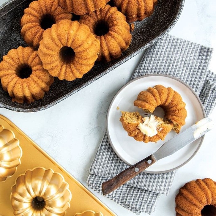 

[Baru] Nordic Ware - Anniversary Bundtlette Pan Loyang Kue Berkualitas