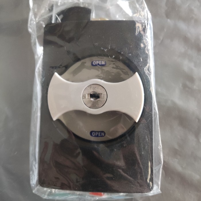 

KUNCI LION LEMARI ARSIP L33