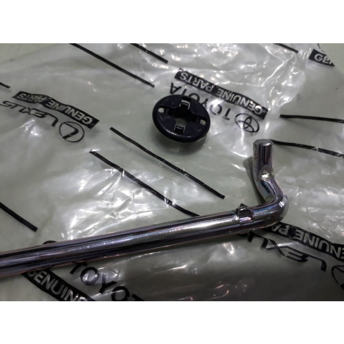 TIANG KAP MESIN INNOVA ASLI - KANCING TIANG KAP MESIN INNOVA