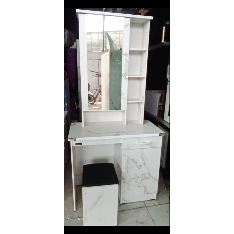 Meja Rias. Meja Kaca Cern. Tolet Lemari Rias Pintu Laci Dan Bangku Nimalis Motif Marmer