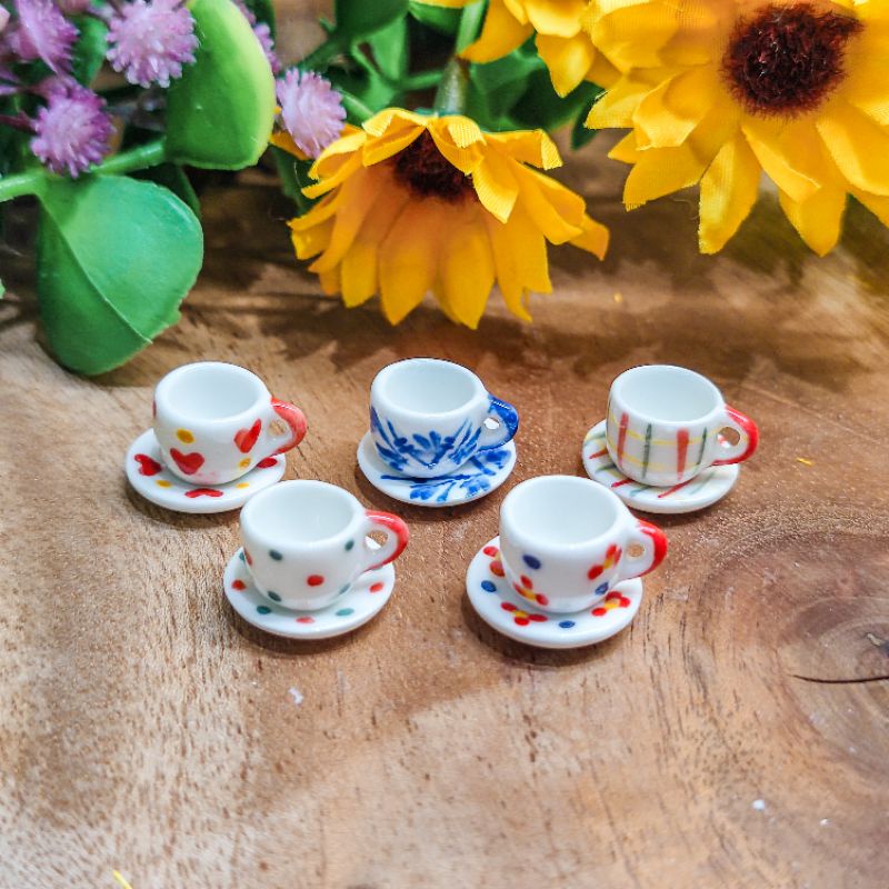 MINIATUR 1:12 CANGKIR TEH (1.4 x 1.1 x 0.8 cm) TEA CUP MAINAN KERAMIK