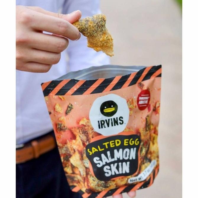 

NEW PRODUK IRVINS SALTED EGG SALMON SKIN 105 GRAM (MADE IN SINGAPORE) !!!!!