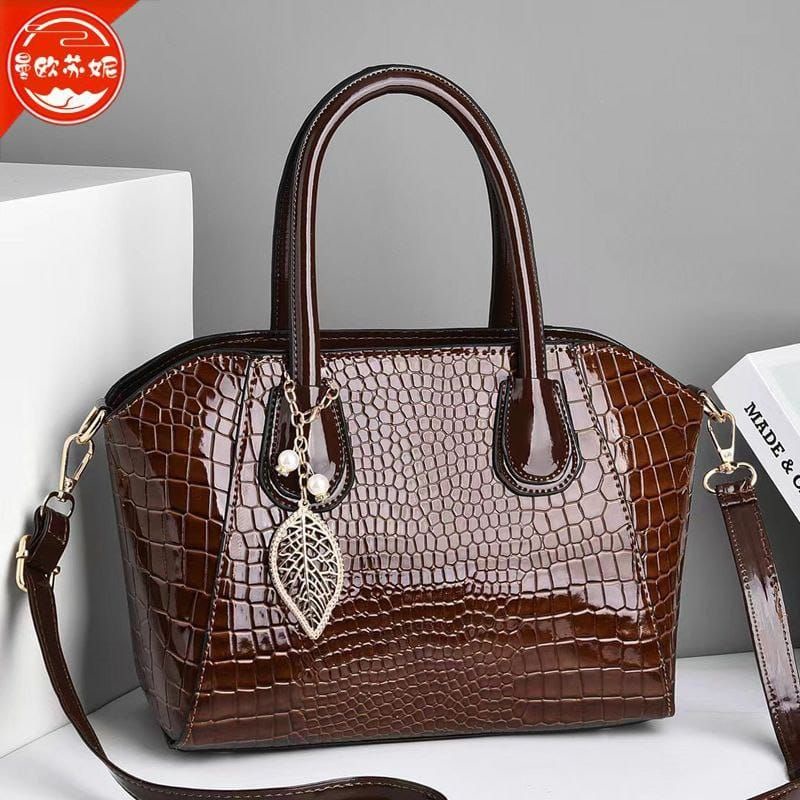 tas import, tas pesta wanita