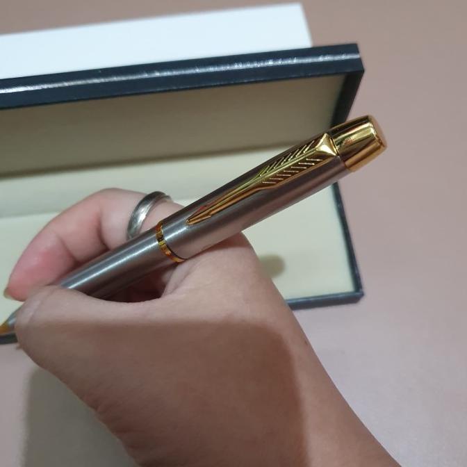 

Pulpen Parker Sonnet TW Stainless Steel Klip Emas Free Grafir Nama