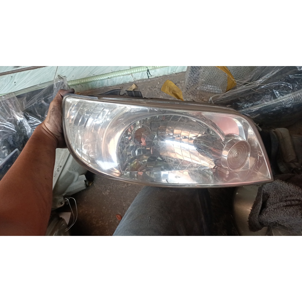 Headlamp kanan hyundai matix matrix original