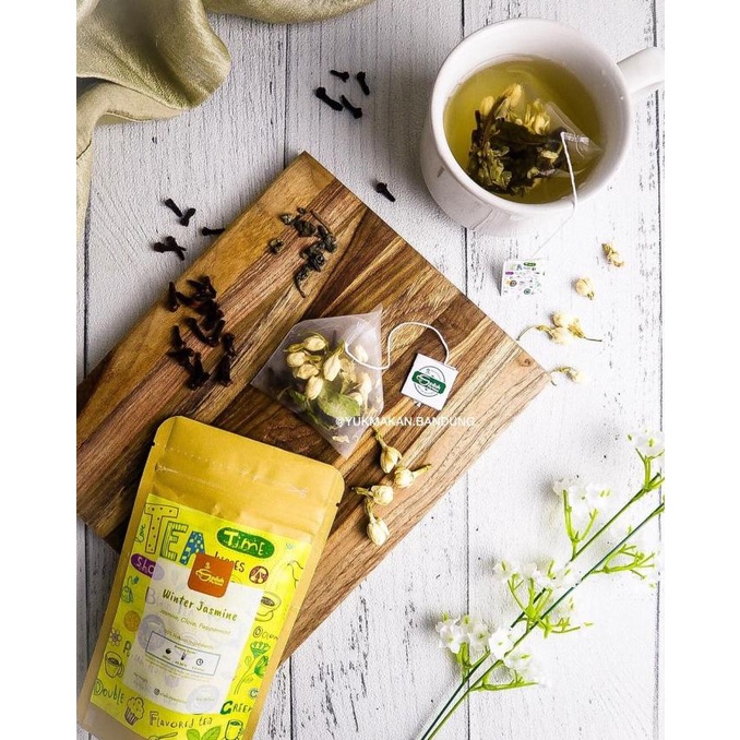 

Miliki Winter Jasmine | Teh Herbal Blend Bunga melati kering, cengkeh ~