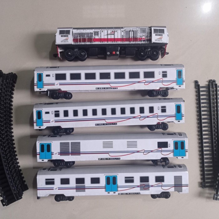 [Original] Mainan Kereta Cc206 Terbaru