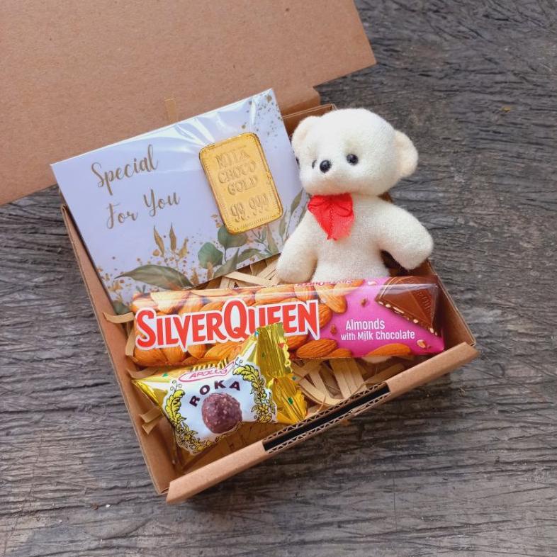 

Terlaris Hampers Coklat Silverqueen Boneka Roka Hampers Valentine Kado Snack Cokelat Hamper Cocolate Promo