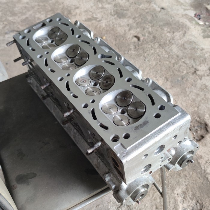 {Second} cylinder head cilinder head deksel opel blazer DOHC original Berkualitas