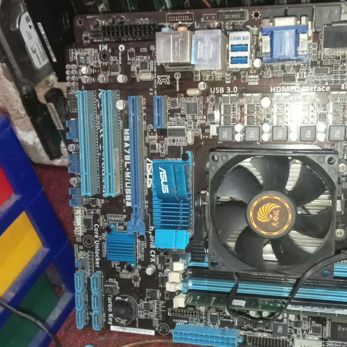 MOTHERBOARD ASUS AM3+ M5A78-M USB / MOBO AMD AM3 4 SLOT RAM DDR3