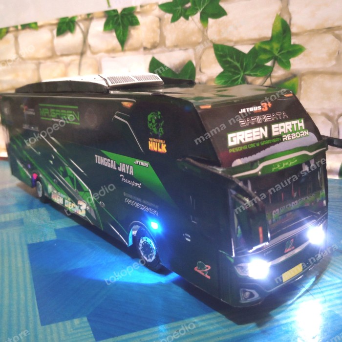 Bus Miniatur Tunggal Jaya Hulk
