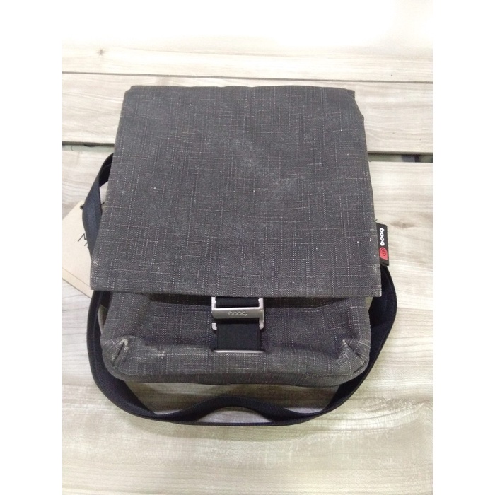 Booq Mamba Courier Bag For 11 Inch MacBook Air – Gray