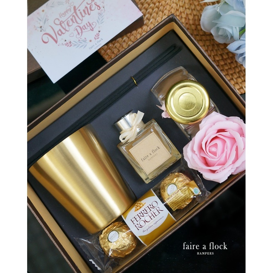 

SIAP KIRIM hampers valentine premium hard box kado anniversary gift corporate set madalinsecollect