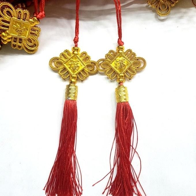 

New Gantungan Fu Emas Tassel Merah Tinsel Hiasan Hoki Parcel Imlek Grosir Stok Terbatas