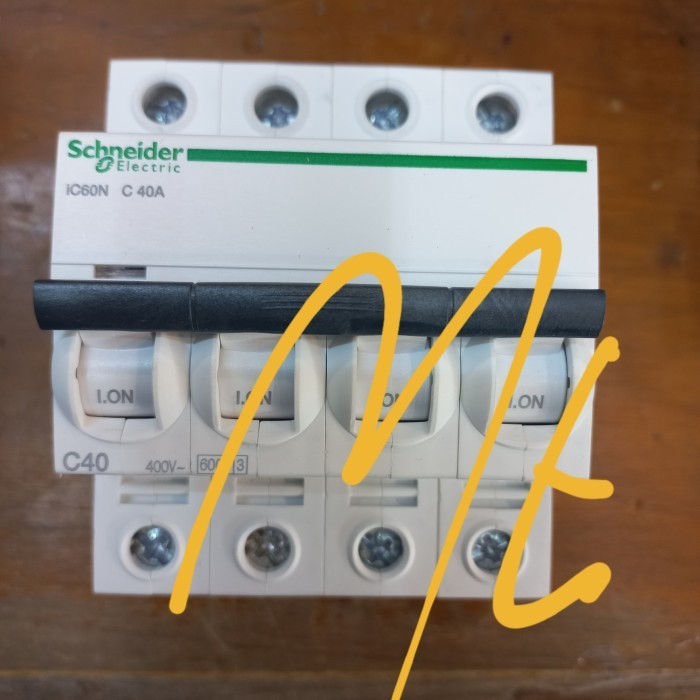 [New Ori] Mcb Ic60N 4P 40A Schneider Terbatas