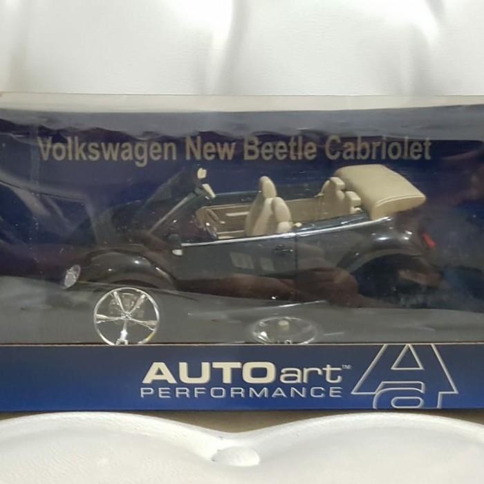 [Original] Diecast Vw Beetle Cabriolet Autoart 18 Terbaru