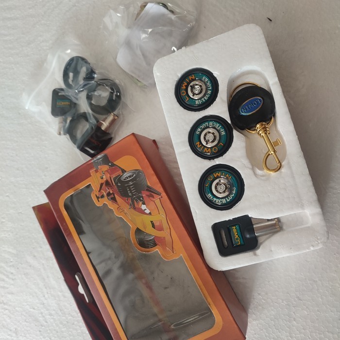 [Original] Kunci Pintu 3 Pintu Mobil Taft GtRocky Hiline Feroza Harga 1 Set Limited