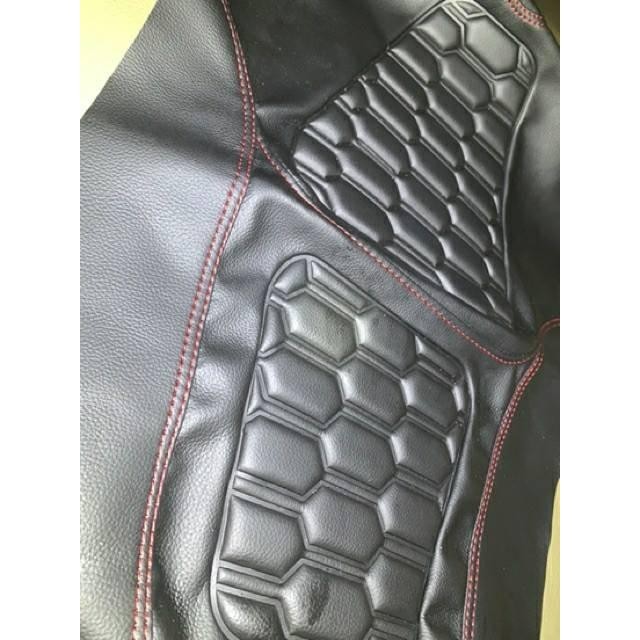 SARUNG KULIT JOK TIMBUL CUSTOM BUSA MOTOR PCX AEROX NMAX SCOOPY VARIO