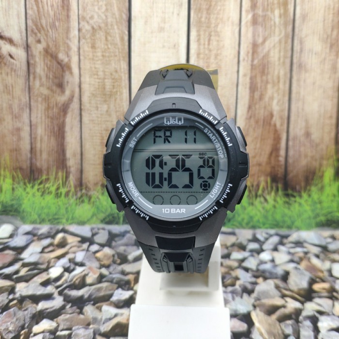 Q&Q Qq Qnq Digital Jam Tangan Pria Hitam M189J001Y Original