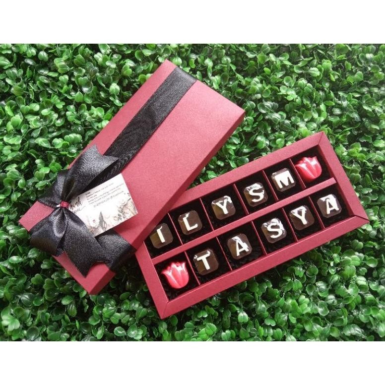 

Termurah Coklat Gift And Praline (1 Box Isi 12 Biji) Bisa Request Ucapan/Coklat Custom Diskom