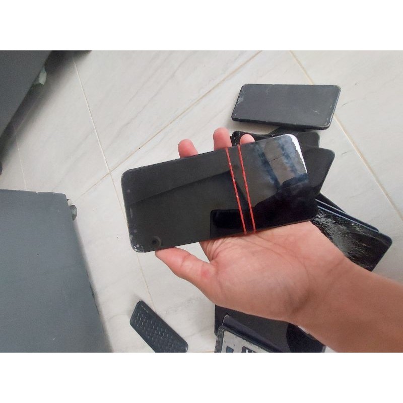 samsung j8 minus lcd