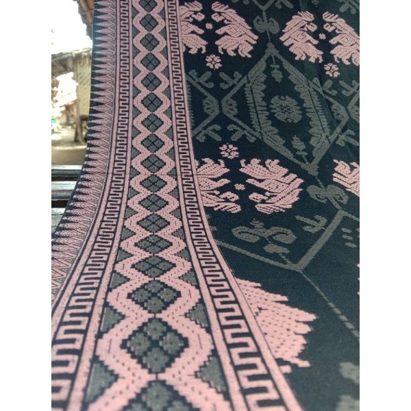 kain batik lombok- batik tenun Lombok- bahan baju Lombok