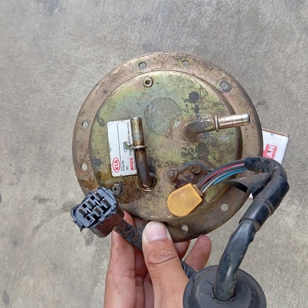 Rumah Fuelpump Fuel Pump Dan Pelampung Bensin Kia Carens 1 #Masih Sangat Bagus