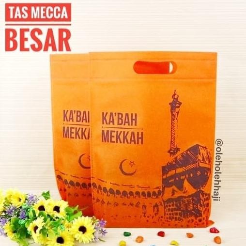 

Tas Souvenir Besar Bahan Kain Spunbond/Goodie Bag Oleh Oleh Haji Umroh | Adilano