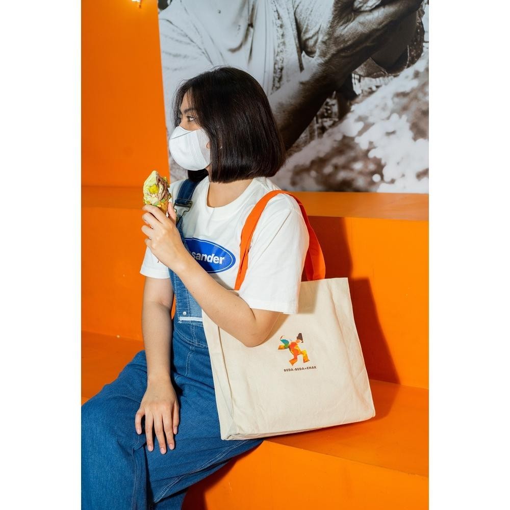 

PROMO MURAH Pipiltin Cocoa Dark Coklat - Chocolate Gift Joy Box Hampers