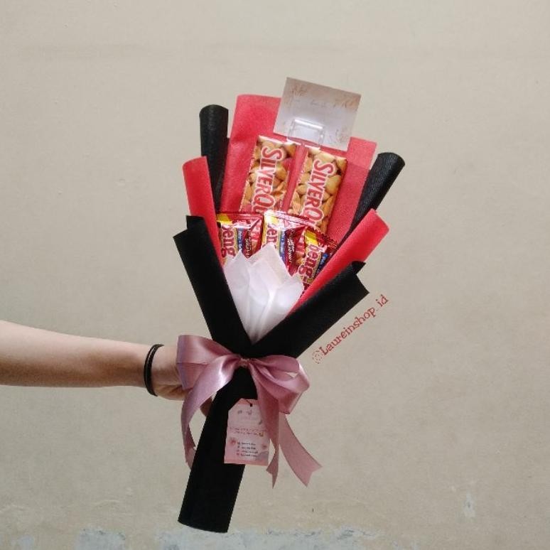 

PROMO MURAH part 2 buket beng beng dan silverqueen/buket silverqueen/ buket coklat/ buket murah / buket wisuda