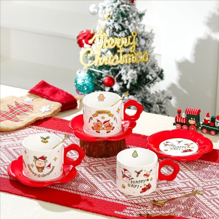 

Ready Hampers / Gift Set Christmas Teacup Flowy dengan Tatakan dan Sendok