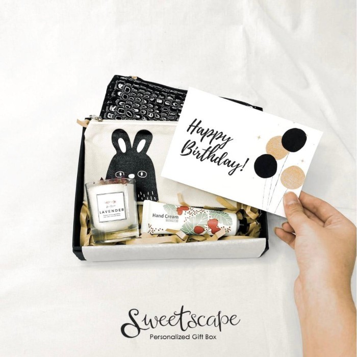 

Ready Gift Box Package 96-Paket Hampers 96- Happy Birthday