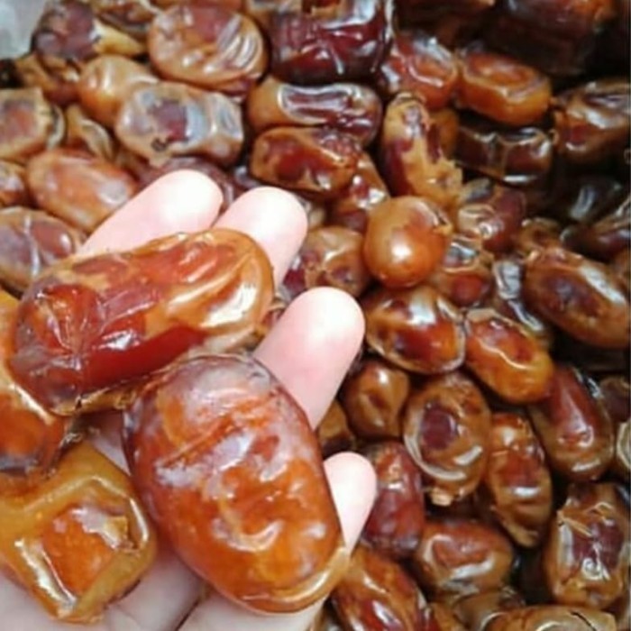 

Kurma - Kurma Khalas 10 Kg Murah / Khalas Al Madinah / Khalas Saad Dus Putih