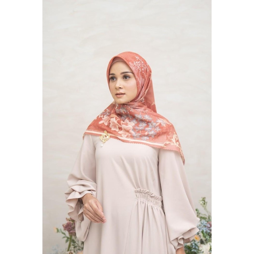 BISA COD - WEARING KLAMBY | PINA SCARF