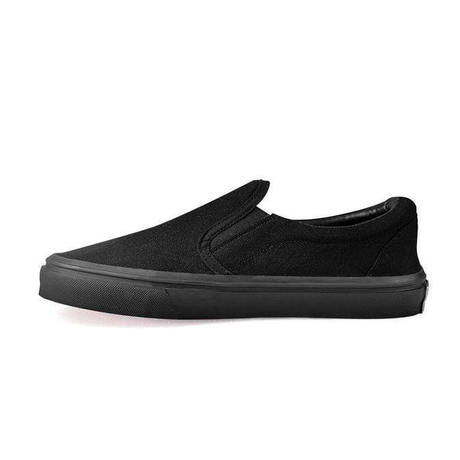 DORKS - Slip On Full Black Sepatu Sneakers Casual Pria