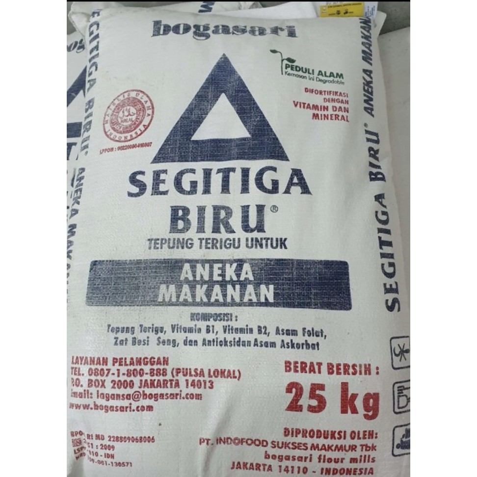 

Bettifer Tepung Terigu Segitiga Biru 25 Kg Bogasari 1 Bal Karung