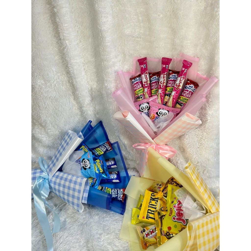 

H86 (READY STOCK) FREE PACKING BOUQUET / BUKET SNACK UNTUK WISUDA / HARI IBU / ULANG TAHUN / HADIAH
